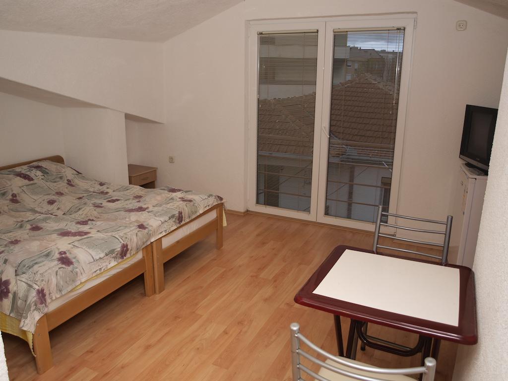 Bogdanoski Studios & Guest Rooms Οχρίδα Δωμάτιο φωτογραφία